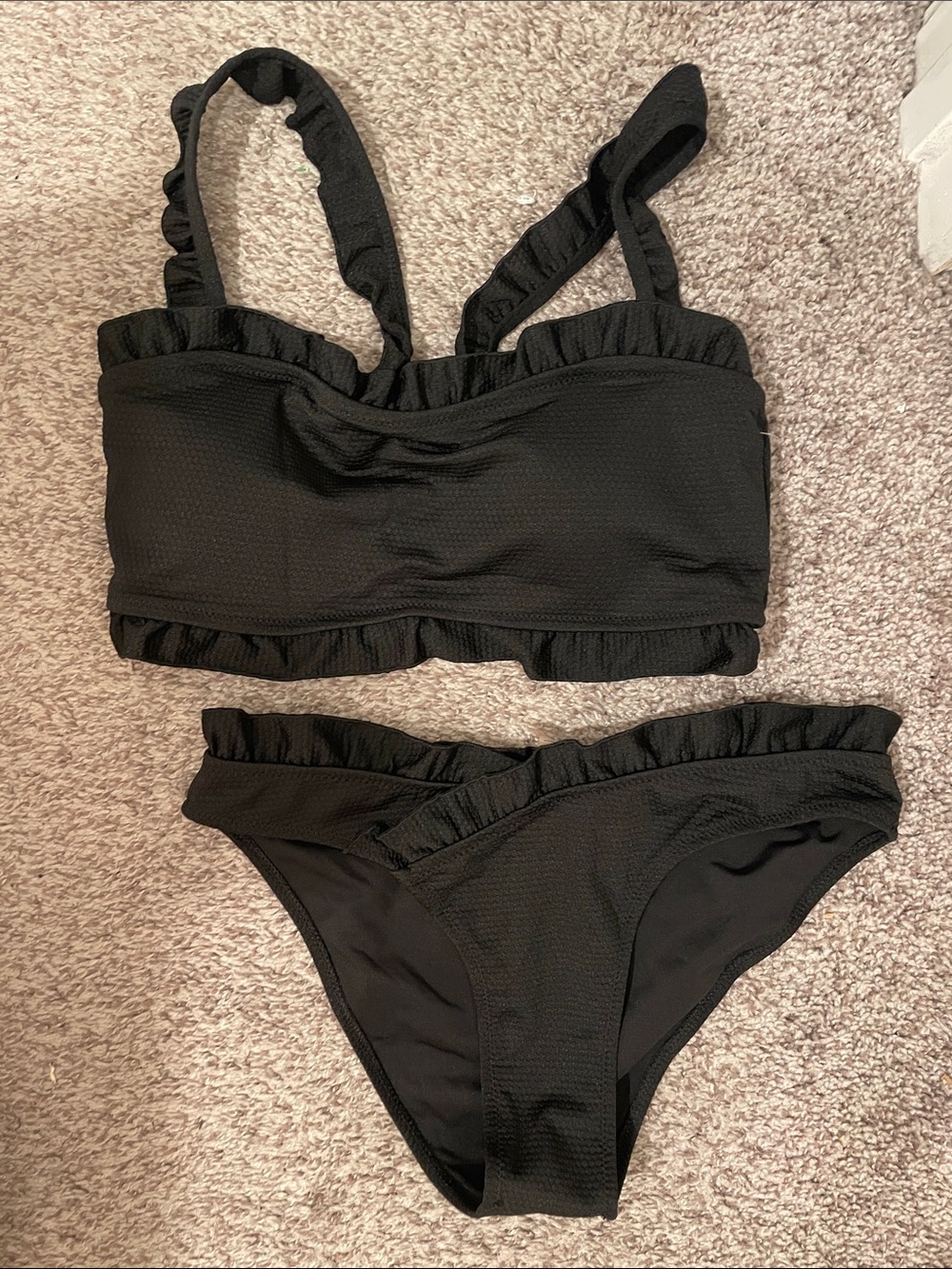 Cupshe Black Ruffle Bikini Set small new